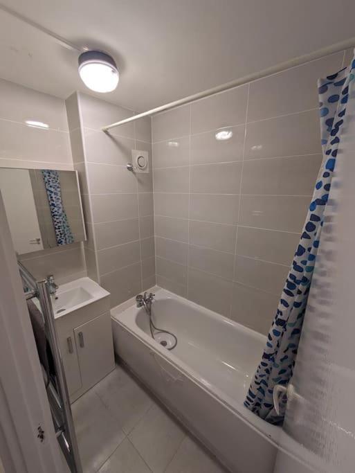 Flat, Apartment In Haggerston N1, Central London Exterior foto